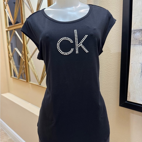 Calvin Klein Women's Short Sleeve Top with Pearls Logo. New with tags - Picture 4 of 8